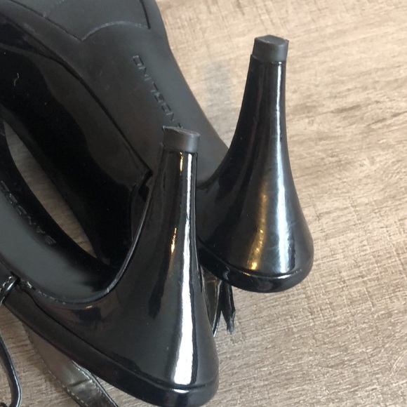 Bandolino black patent heels size 8 - Picture 7 of 8